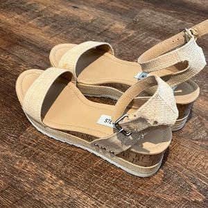 Steve Madden platform sandals size 8